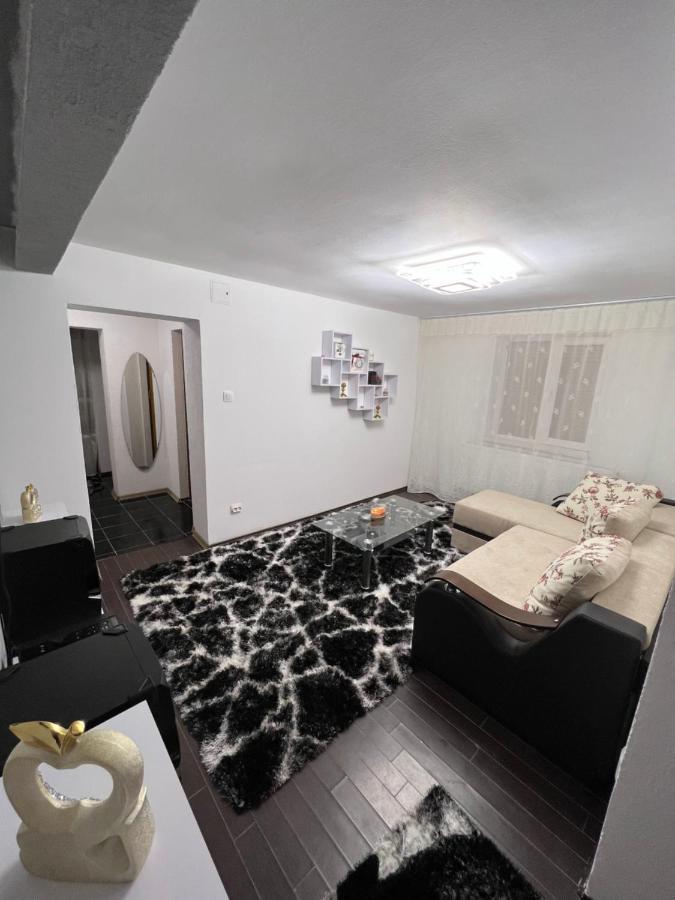 Lupeni  Jas Apartament 아파트 외부 사진